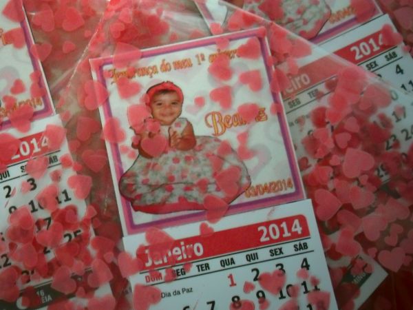 Imã com calendário